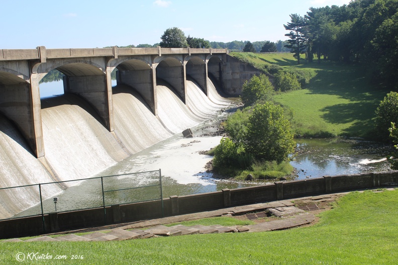 Lake Ontelaunee Dam Breast
8/19/2016 20160819_0587.jpg