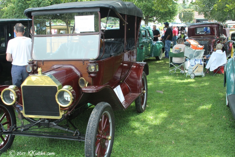 1914 Ford MOdel T
Das Awkscht Fescht Antique and Classic Car Show
Aug 5 2017
20170805_3463.JPG