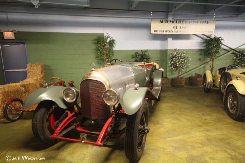 1927 Bentley 3 Litre Speed Model
Simeone Auto Museum
April 5 2018 20180405_6639.JPG